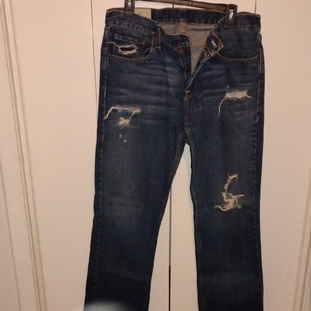 Hollister Men's Dark Blue Distressed Straight Jeans